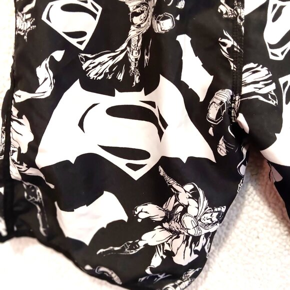 DC Comics Batman vs Superman Dawn Of Justice 2016 Swim Trunks Shorts Mens Medium - Picture 9 of 10